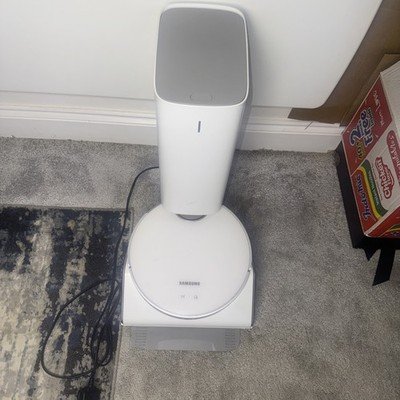 Samsung Jet Bot AI+ Robot Vacuum Cleaner - Misty White (VR50T95735W/EU)