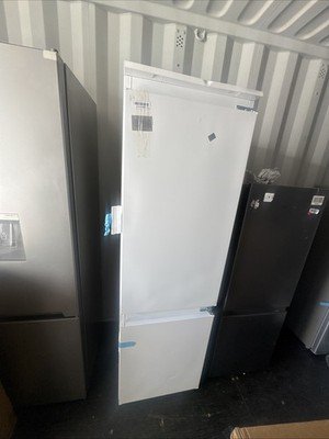 INDESIT BI 18A2 D/I UK Integrated 70/30 Fridge Freezer - Sliding Hinge#0204
