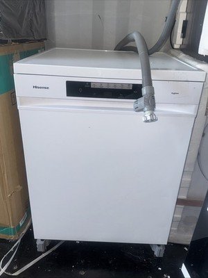 Hisense Full Size Dishwasher White D Rated HS642D90WUK Ex Display